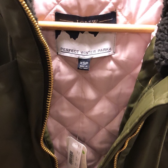 NWT J crew parka - Picture 2 of 5